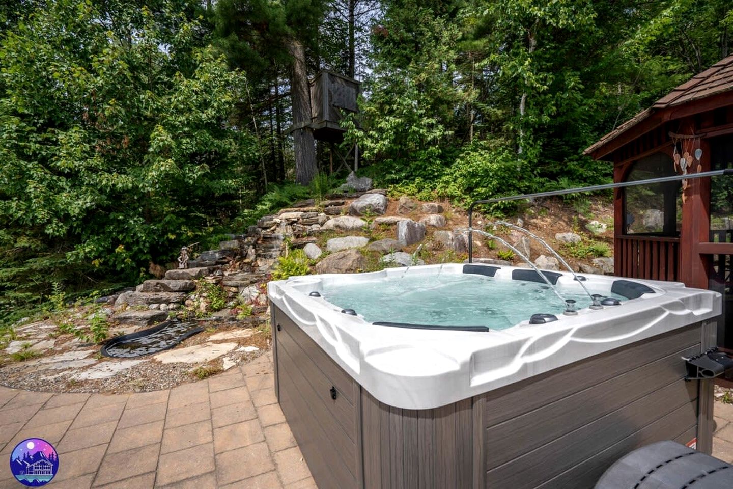 Secluded Dog-Friendly Cabin with Incredible Outdoor Living Area in Saint Come, Quebec
