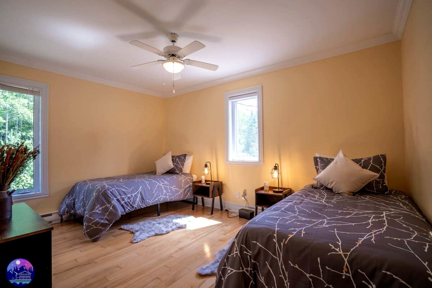 Secluded Dog-Friendly Cabin with Incredible Outdoor Living Area in Saint Come, Quebec