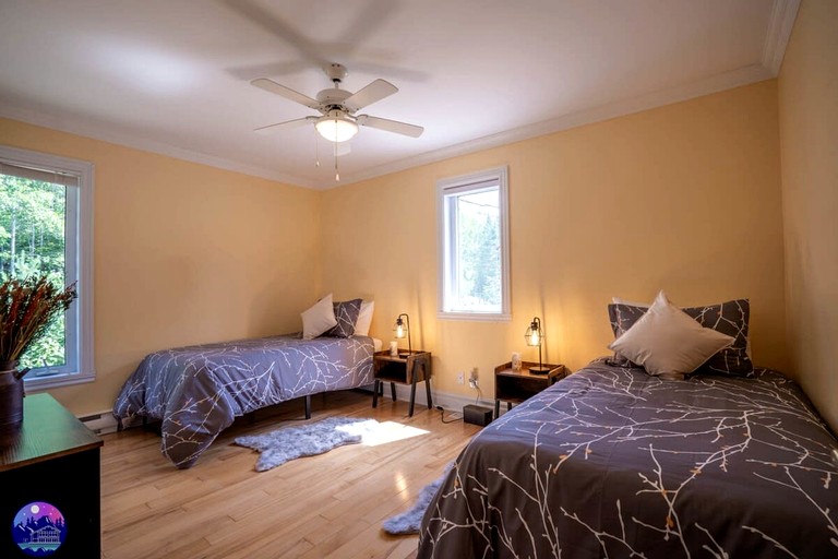 Cabins (Canada, Saint Come, Quebec)