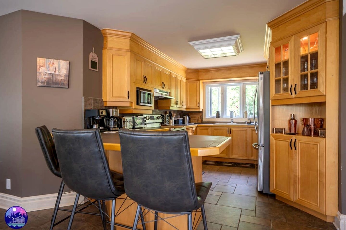 Secluded Dog-Friendly Cabin with Incredible Outdoor Living Area in Saint Come, Quebec