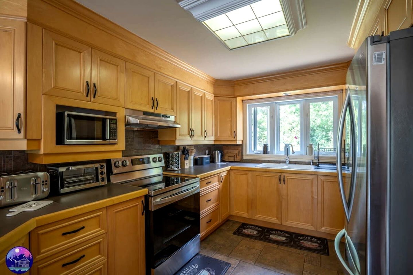 Secluded Dog-Friendly Cabin with Incredible Outdoor Living Area in Saint Come, Quebec
