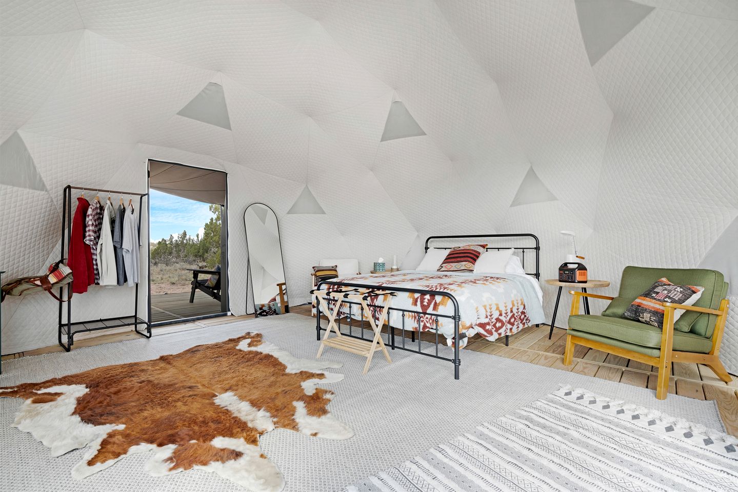 Luxury Dome Glamping with Stargazing Views near Grand Canyon South Rim, Arizona