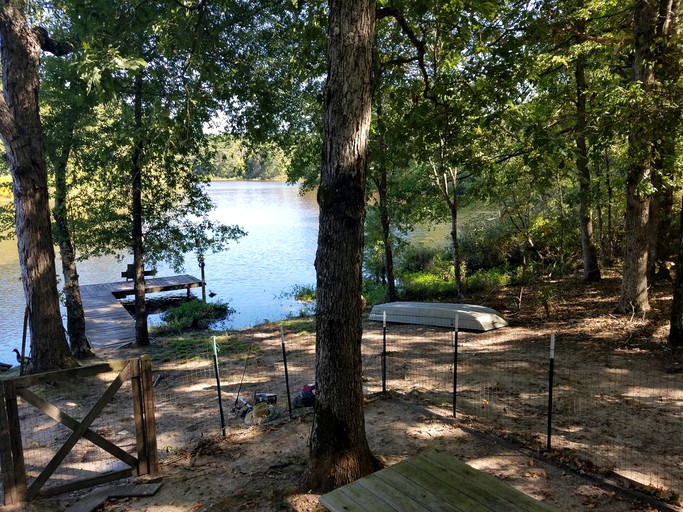 Cabins (Linden, Texas, United States)