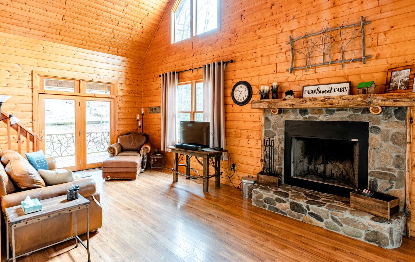 Secluded Family Retreat in Log Cabin with Hammock and Fire Pit in Topton, North Carolina