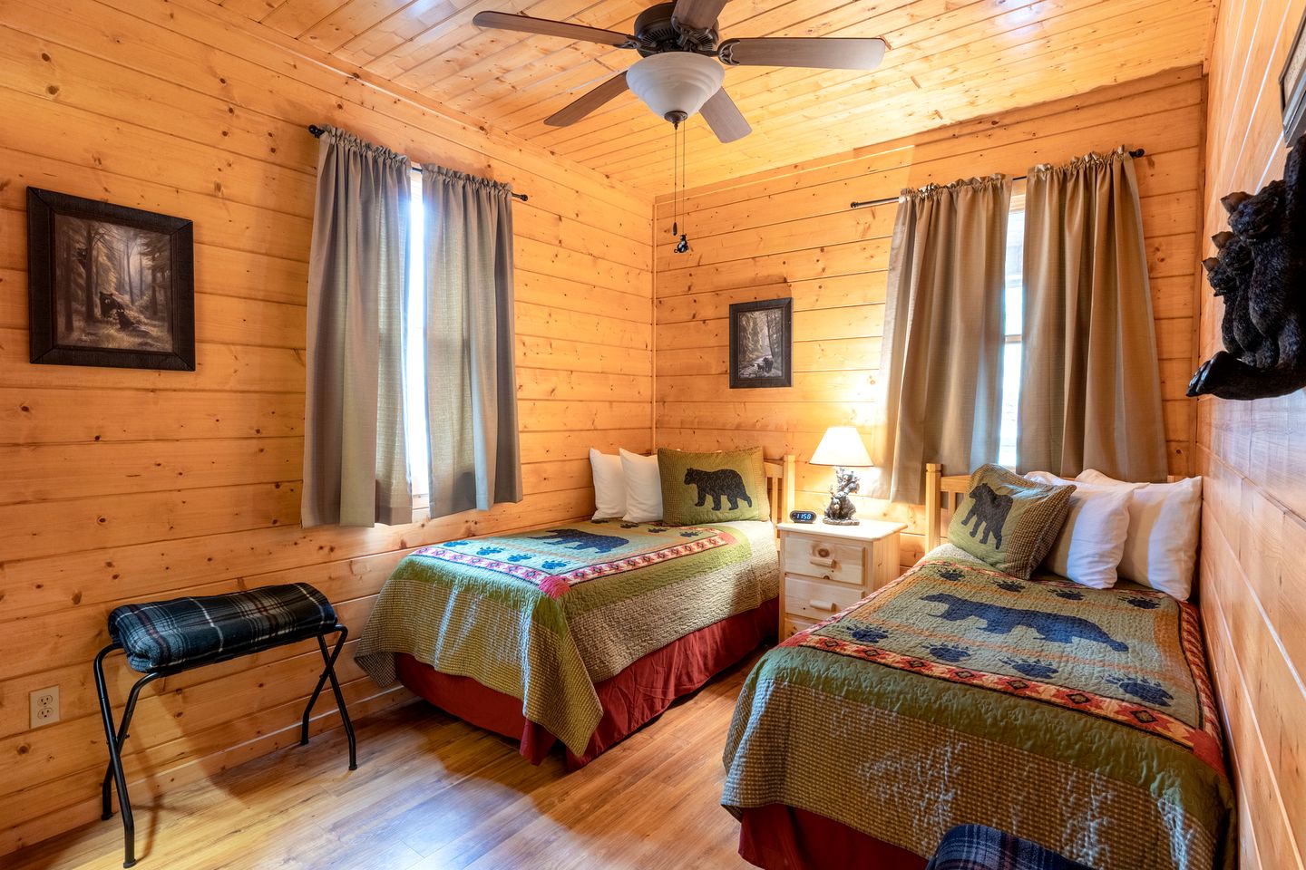 Secluded Family Retreat in Log Cabin with Hammock and Fire Pit in Topton, North Carolina