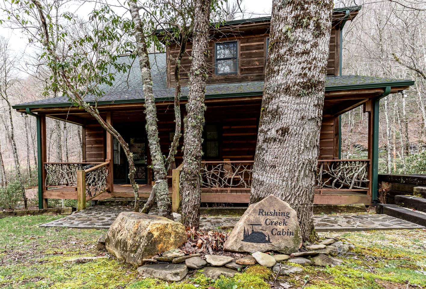Secluded Family Retreat in Log Cabin with Hammock and Fire Pit in Topton, North Carolina