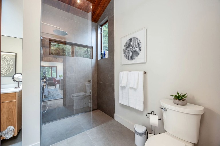 Designer Rentals (United States of America, Moss Beach, California)