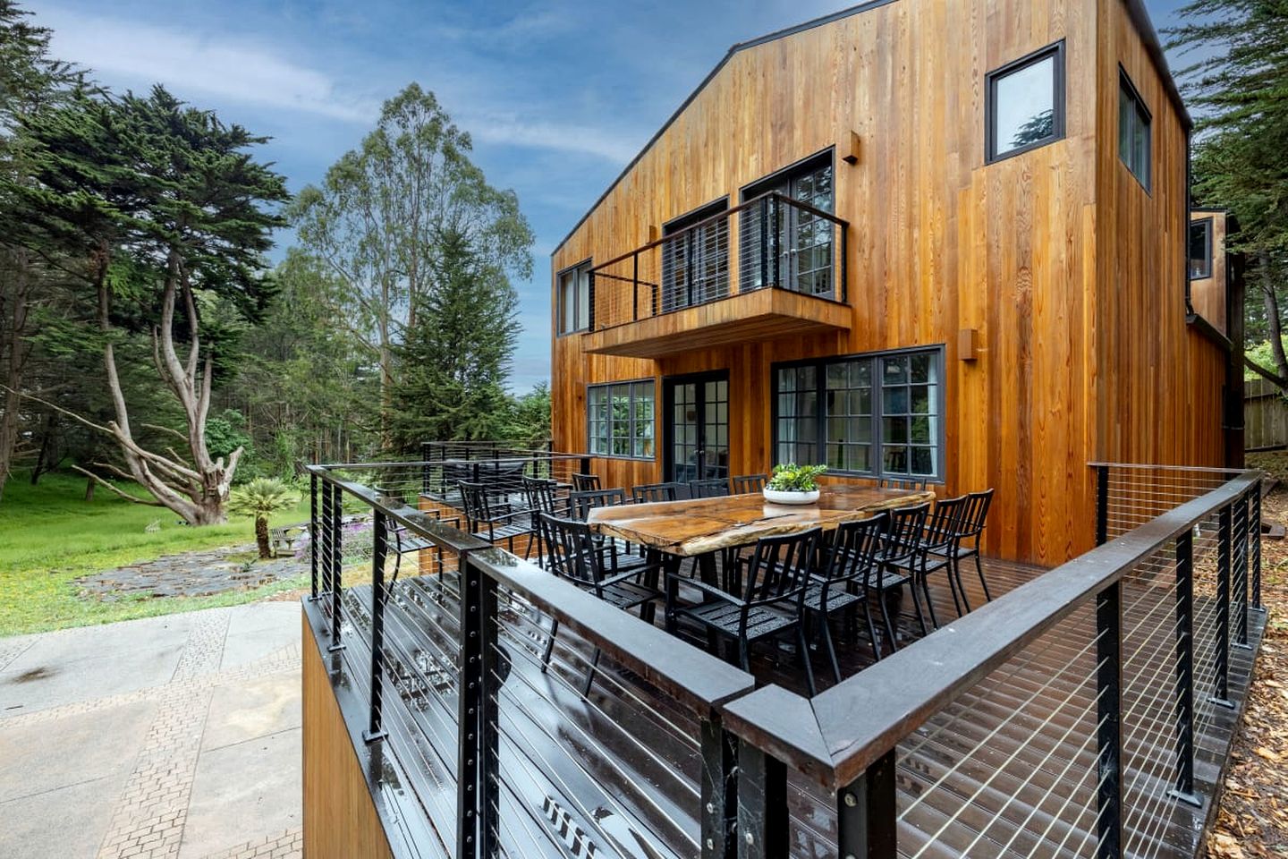 Incredible Secluded Forest Retreat with Basketball Court near Golden Gate National Park, California