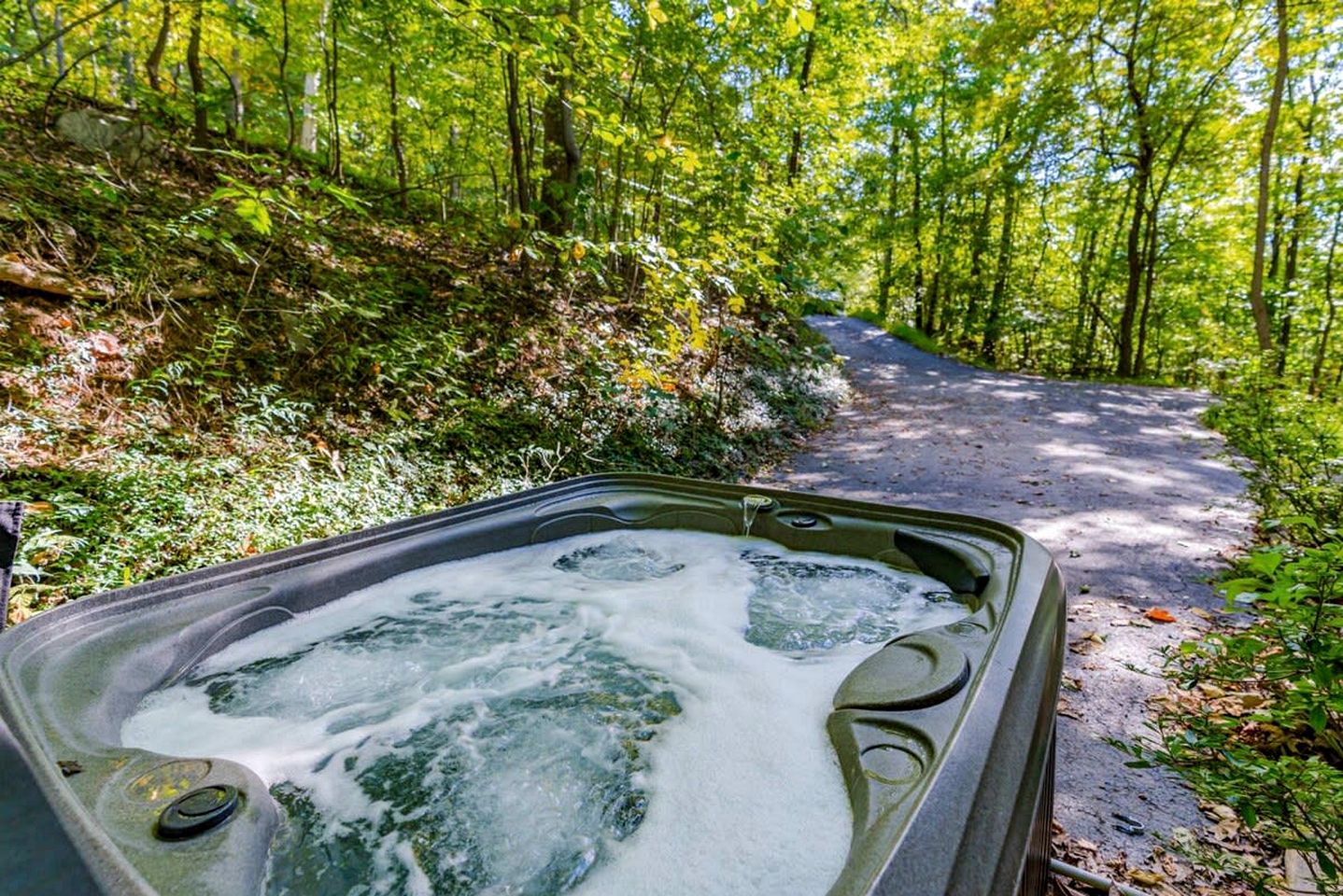 Mountainside Chalet-Cabin with Hot Tub, Large Deck, Fire Pit and Grill - Everything You Need for Your Gerrardstown, WV Getaway