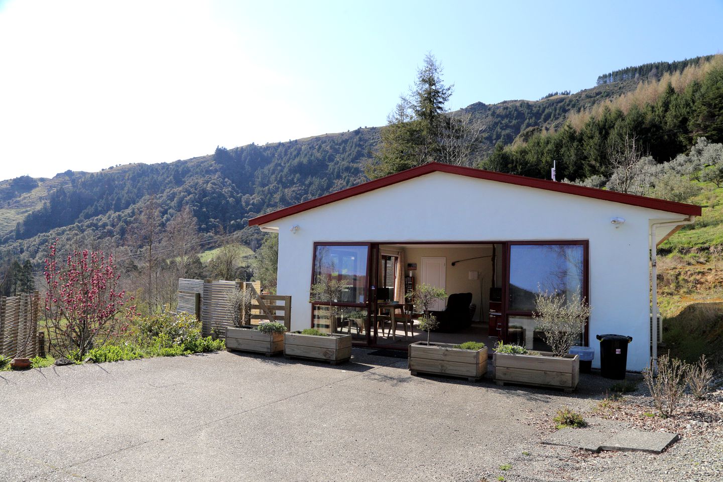 Secluded Cottage Rental Nelson, South Island Glamping Hub