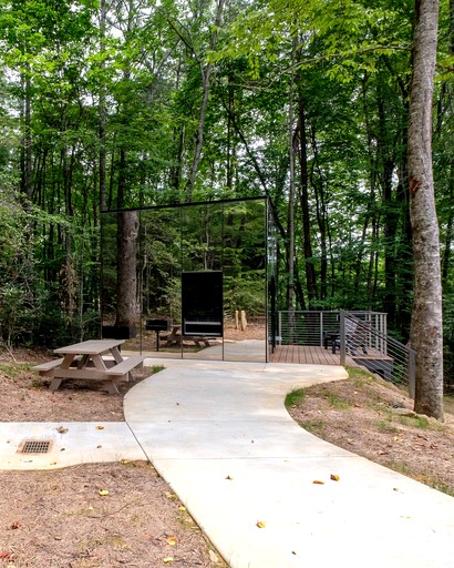 Cabins (United States of America, Transylvania County, North Carolina)
