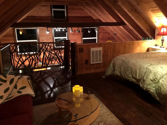 Lisa Mays Rentals Secluded Lake Glenville Compound Retreat, Cabins, Cashiers, United States of