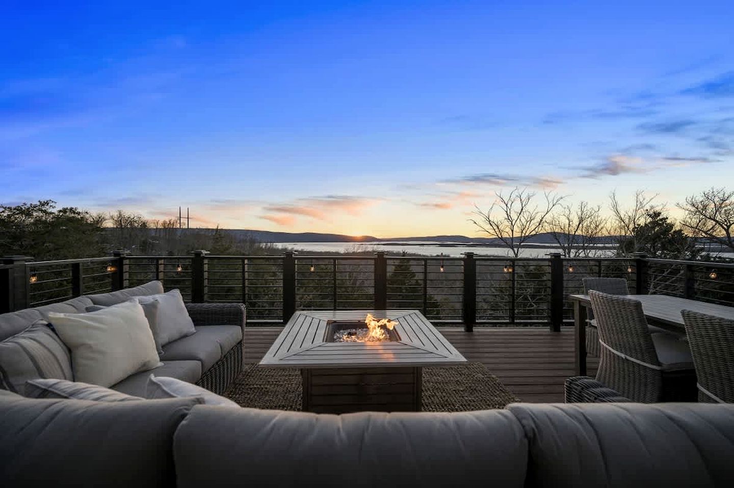 Serene Tiny Home Retreat with Sunrise Lake & Mountain Views in Pushmataha County, Oklahoma