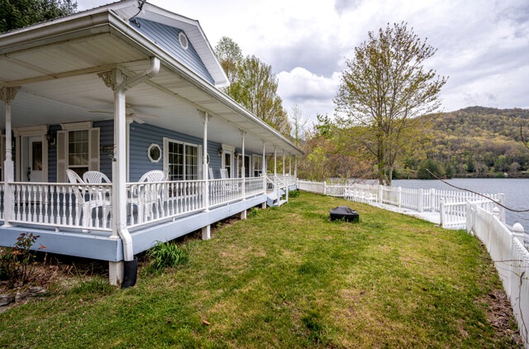 Cabins (United States of America, Topton, North Carolina)