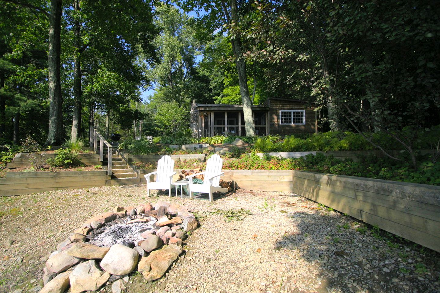 Secluded Lakeside Cottage Nestled in Woods for a Romantic Getaway near Mohawk State Forest, Connecticut