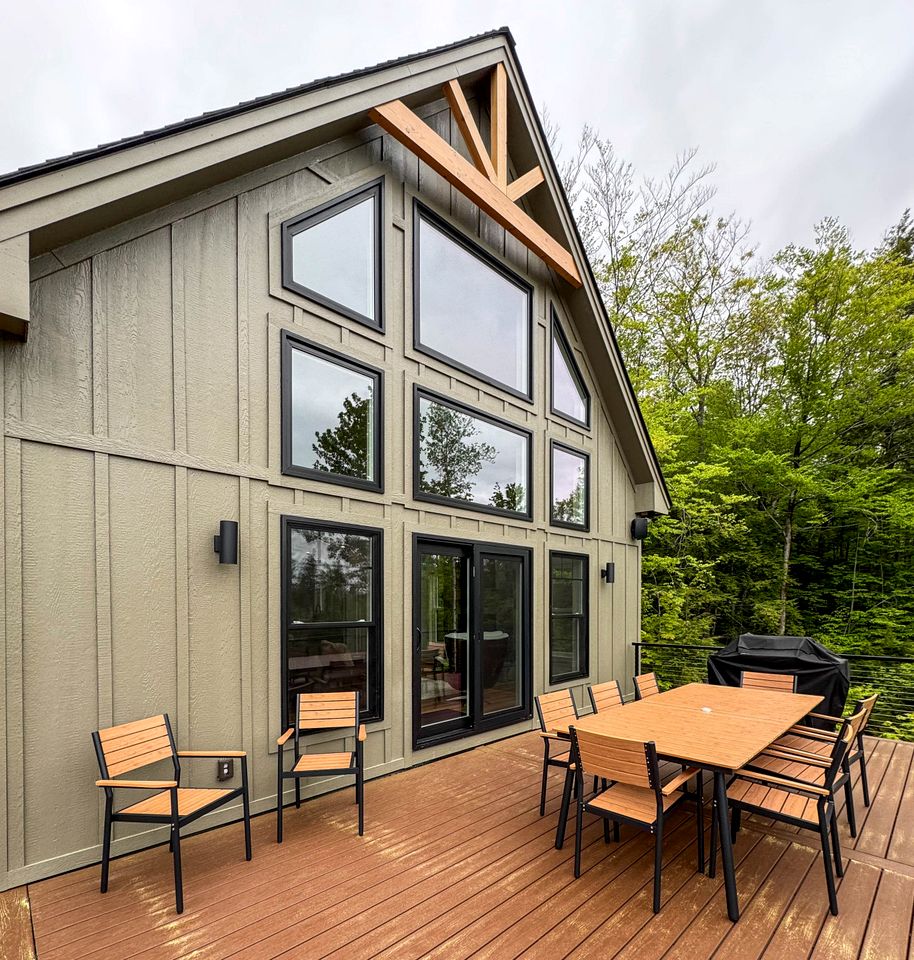 Secluded Modern Cabin for a Luxury Getaway in Conway, New Hampshire