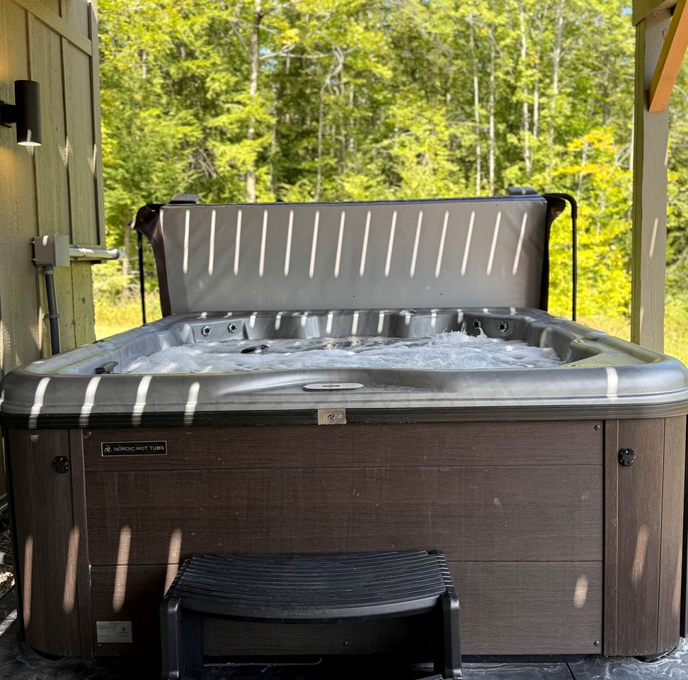 Secluded Modern Cabin for a Luxury Getaway in Conway, New Hampshire