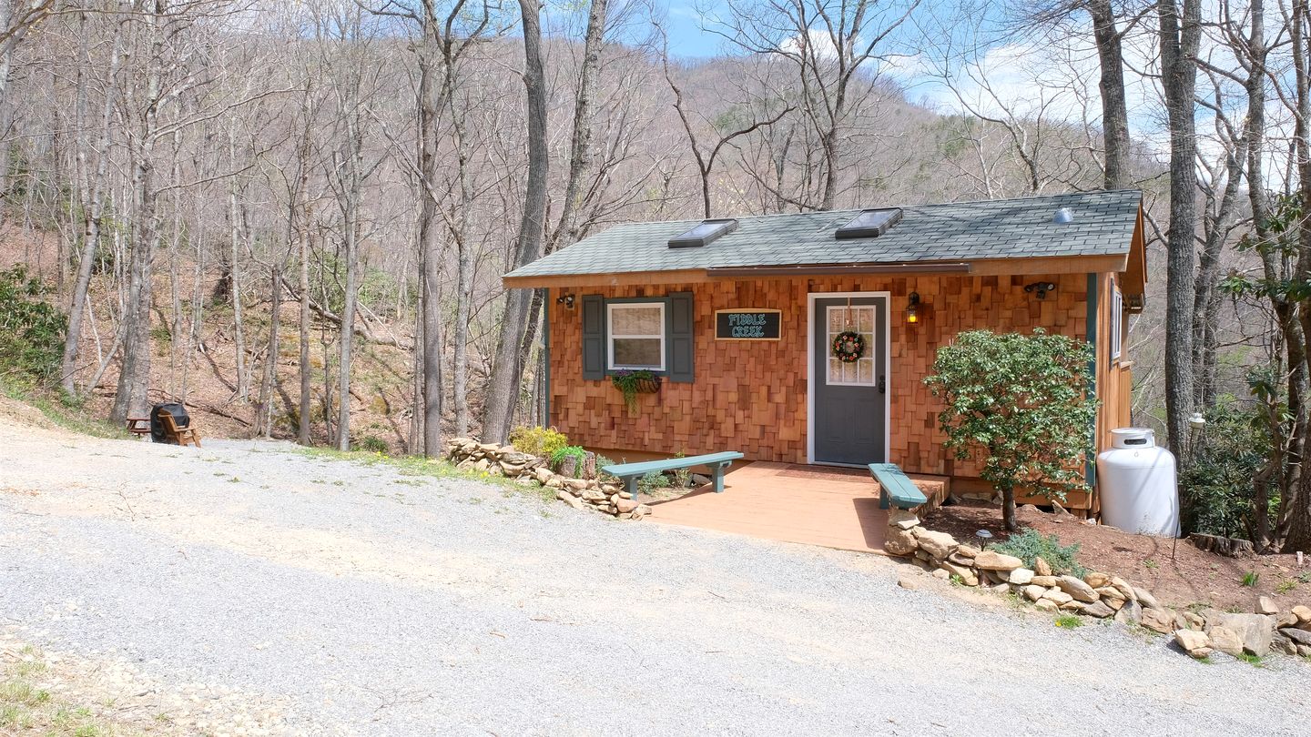 Secluded Mountain Cabin Retreat with Scenic Woodland Views near Black Mountain, NC