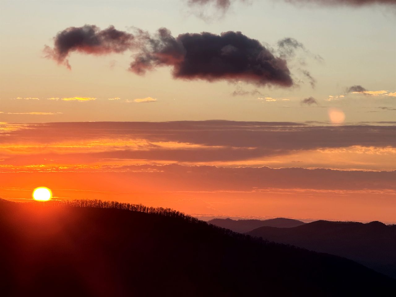 Secluded Mountain Cabin Retreat with Scenic Woodland Views near Black Mountain, NC