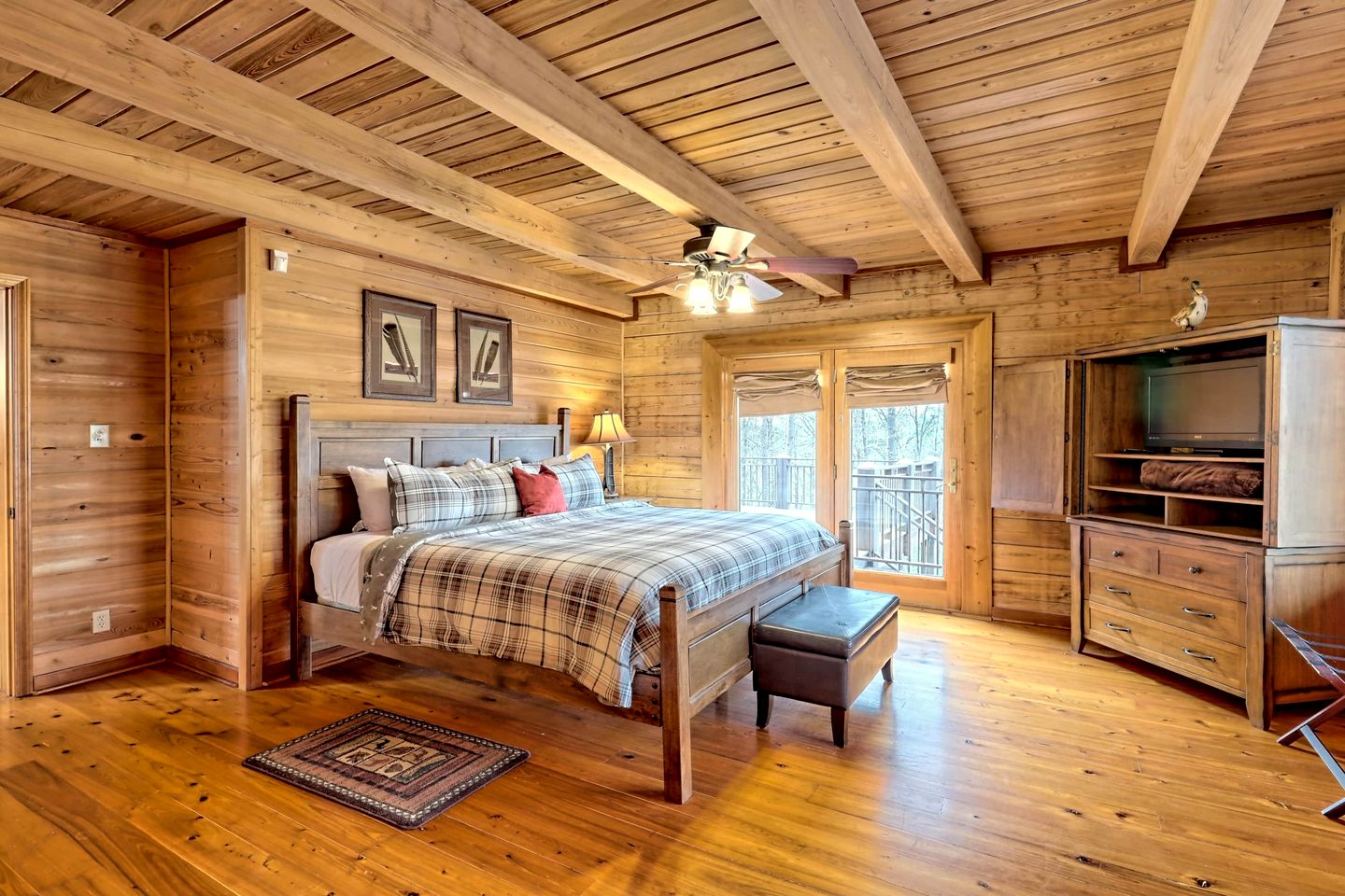 Secluded Mountain Cabin close to Helen, Georgia, Perfect for a Family Getaway