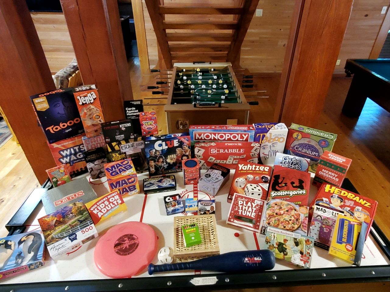 Secluded Mountain Cabin close to Helen, Georgia, Perfect for a Family Getaway