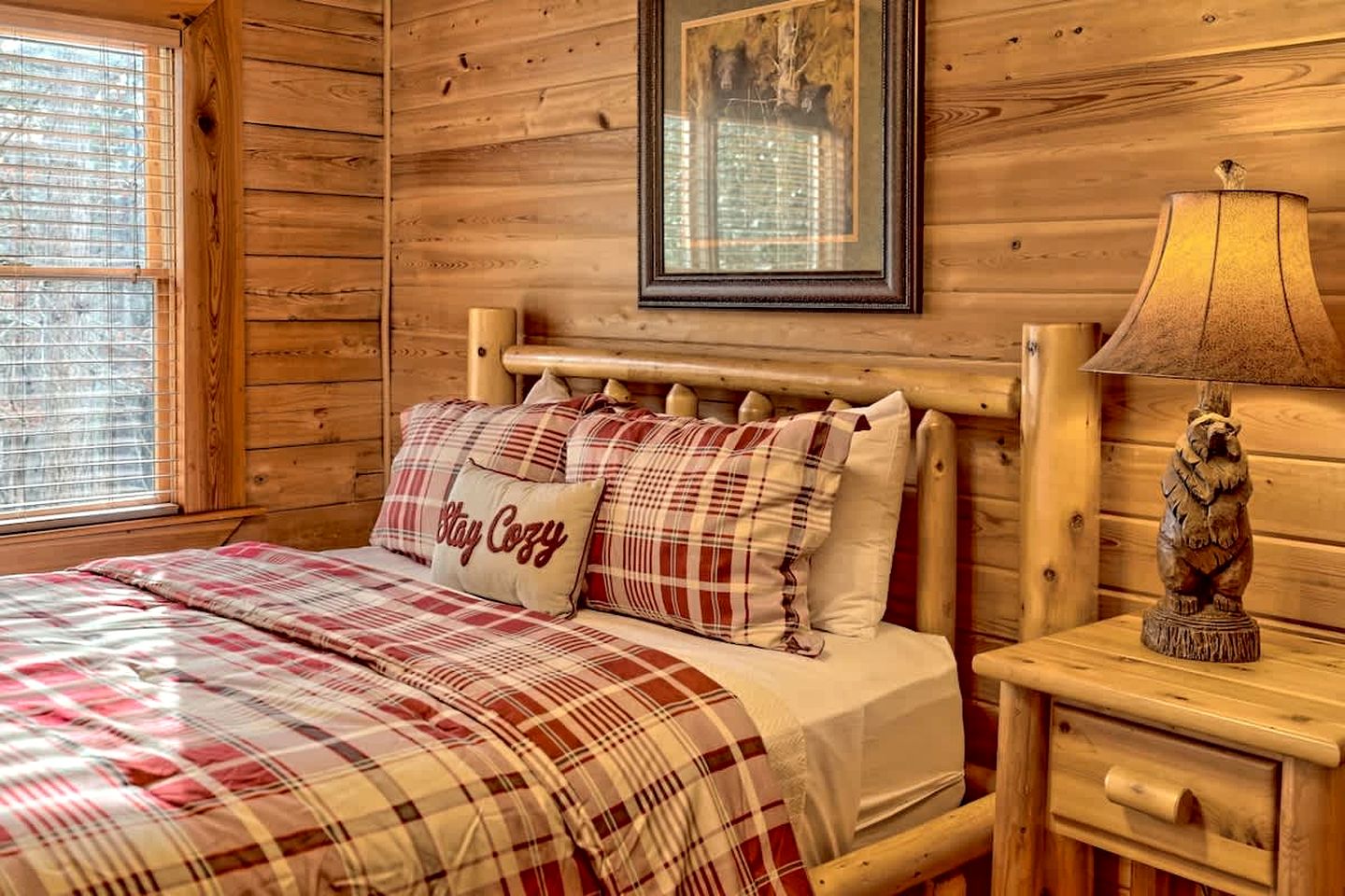 Secluded Mountain Cabin close to Helen, Georgia, Perfect for a Family Getaway