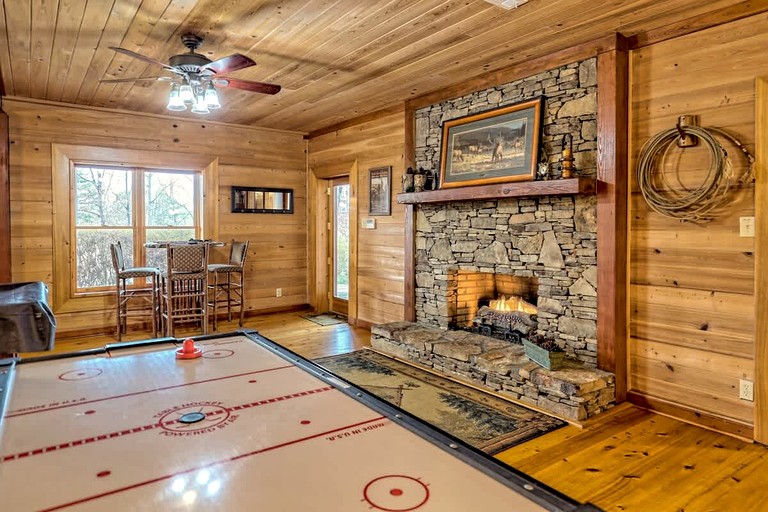 Cabins (United States of America, Sautee Nacoochee, Georgia)