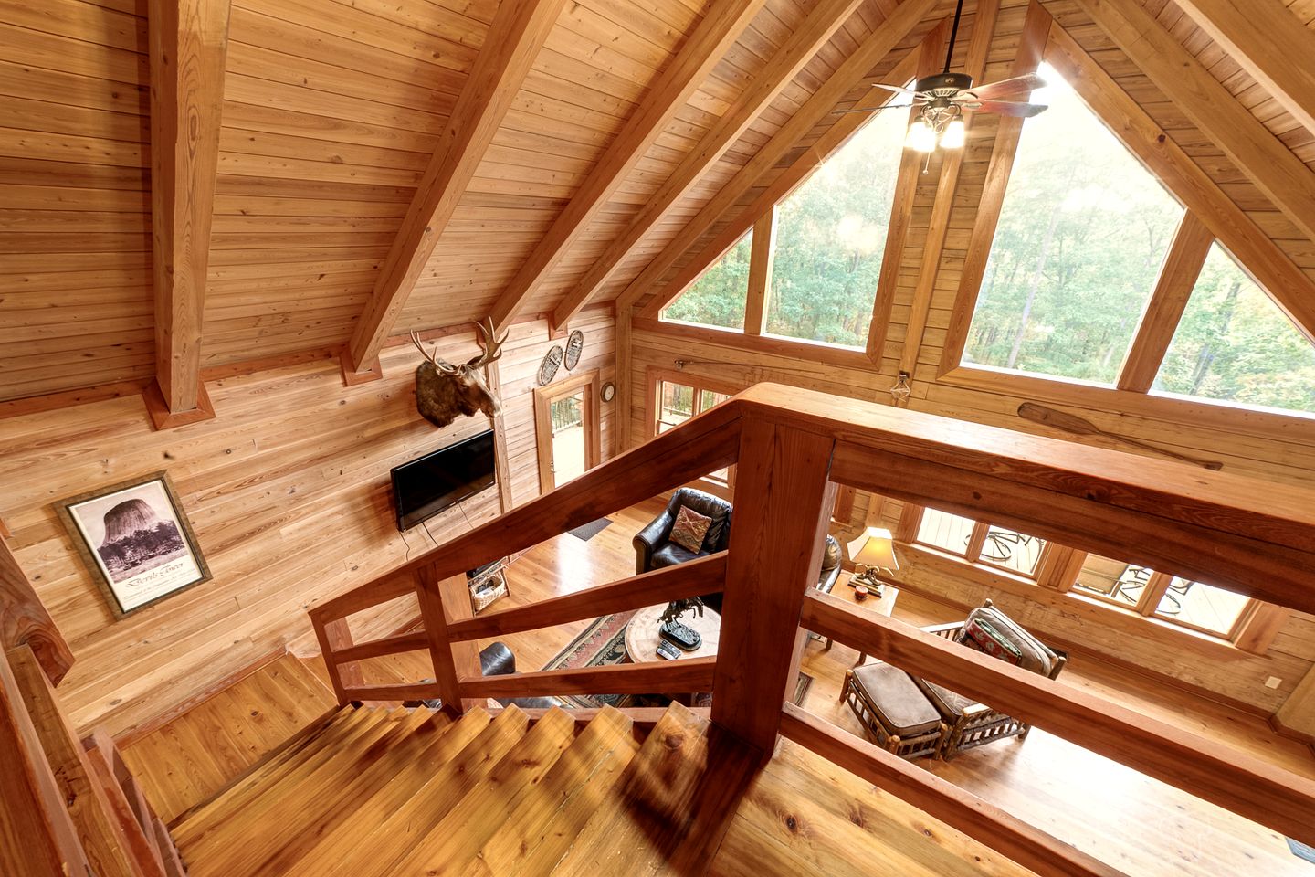 Secluded Mountain Cabin close to Helen, Georgia, Perfect for a Family Getaway