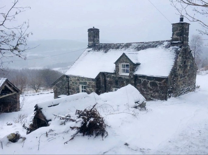 Cottages (United Kingdom, Gwynedd, Wales)