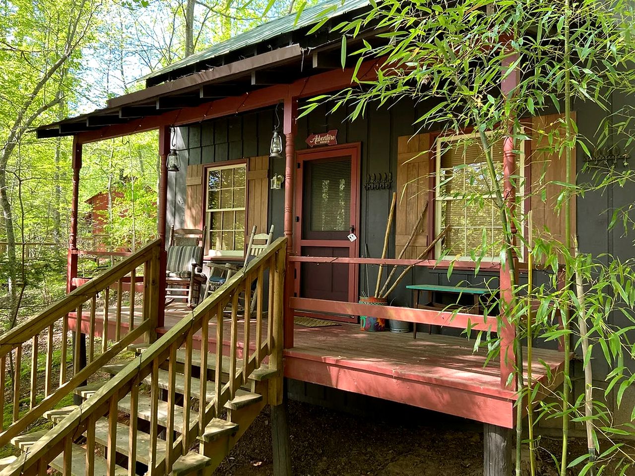 Secluded, Pet Friendly Cabin with Fire Pit, near all of North Georgia's Hiking Trails