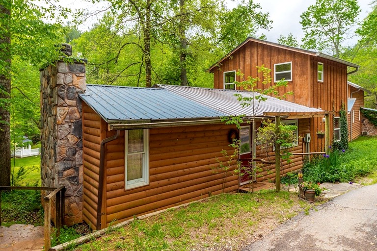 Cabins (United States of America, Cleveland, Georgia)