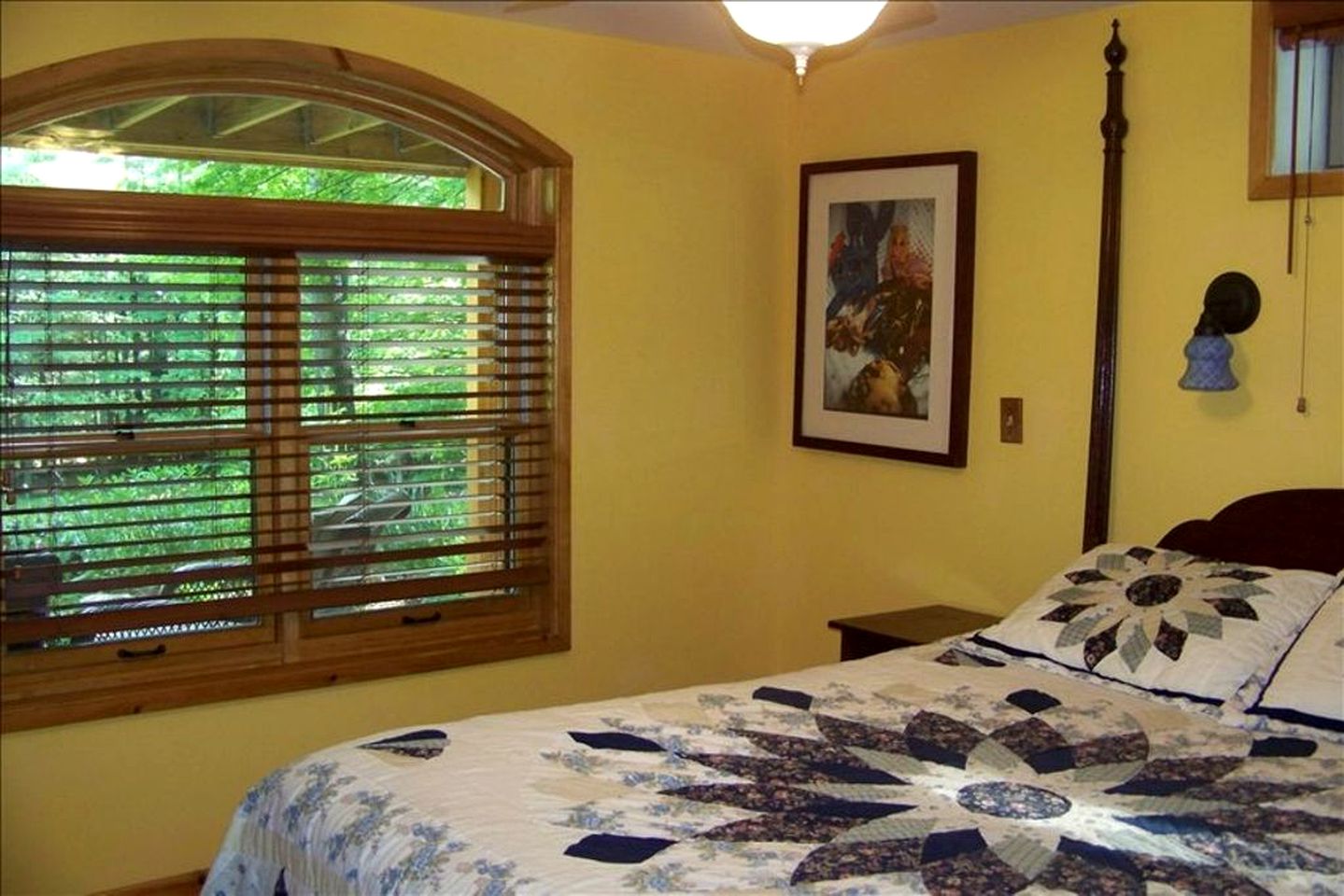 Cabin Rental near Woodstock, New York