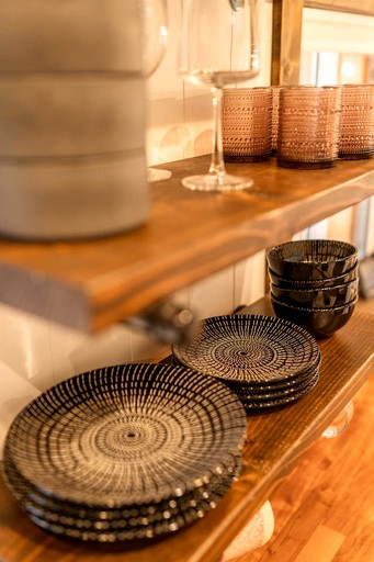 Tiny Houses (Canada, Meadow Creek, British Columbia)