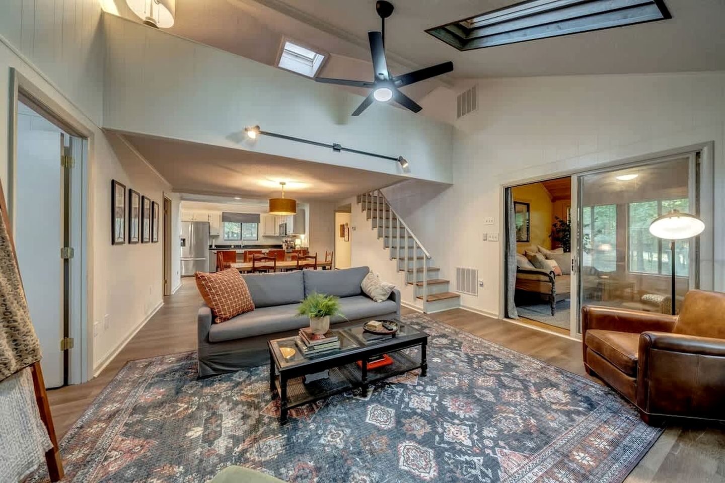 Remote, Pet Friendly Mountain Cabin with Fire Pit and Pool Access, Perfect for a Getaway to Shenandoah National Park