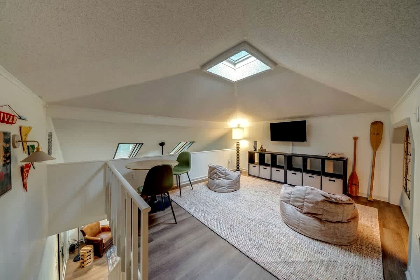 Remote, Pet Friendly Mountain Cabin with Fire Pit and Pool Access, Perfect for a Getaway to Shenandoah National Park