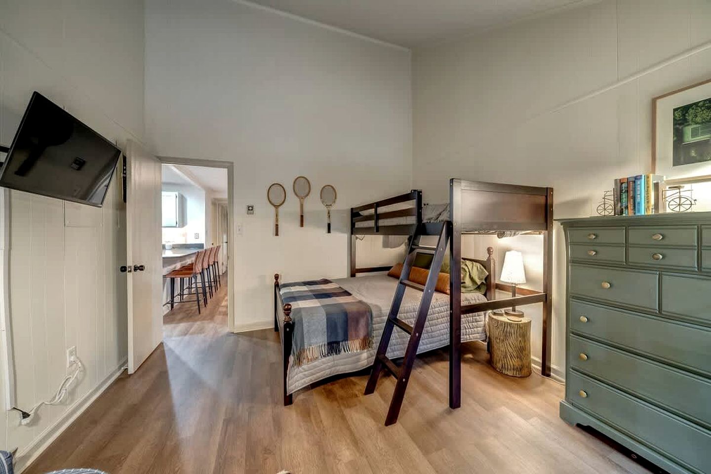 Remote, Pet Friendly Mountain Cabin with Fire Pit and Pool Access, Perfect for a Getaway to Shenandoah National Park