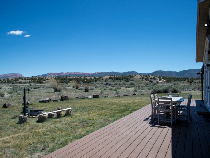 Utah Vacation Rental Management Sevier River Retreat, Cabins, Hatch