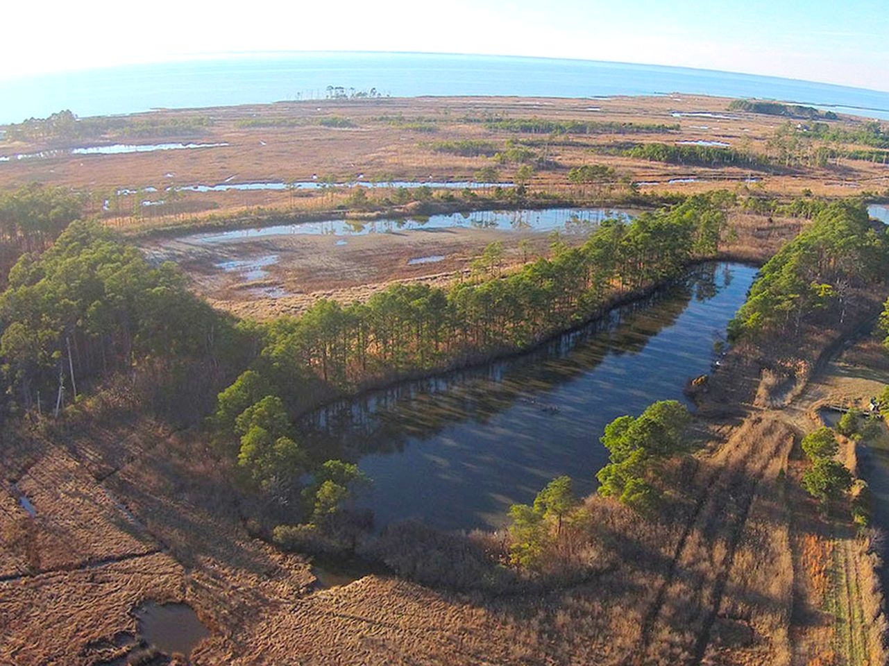 Secluded Riverfront Lodge Getaway on Hooper's Island in the Chesapeake Bay, Maryland