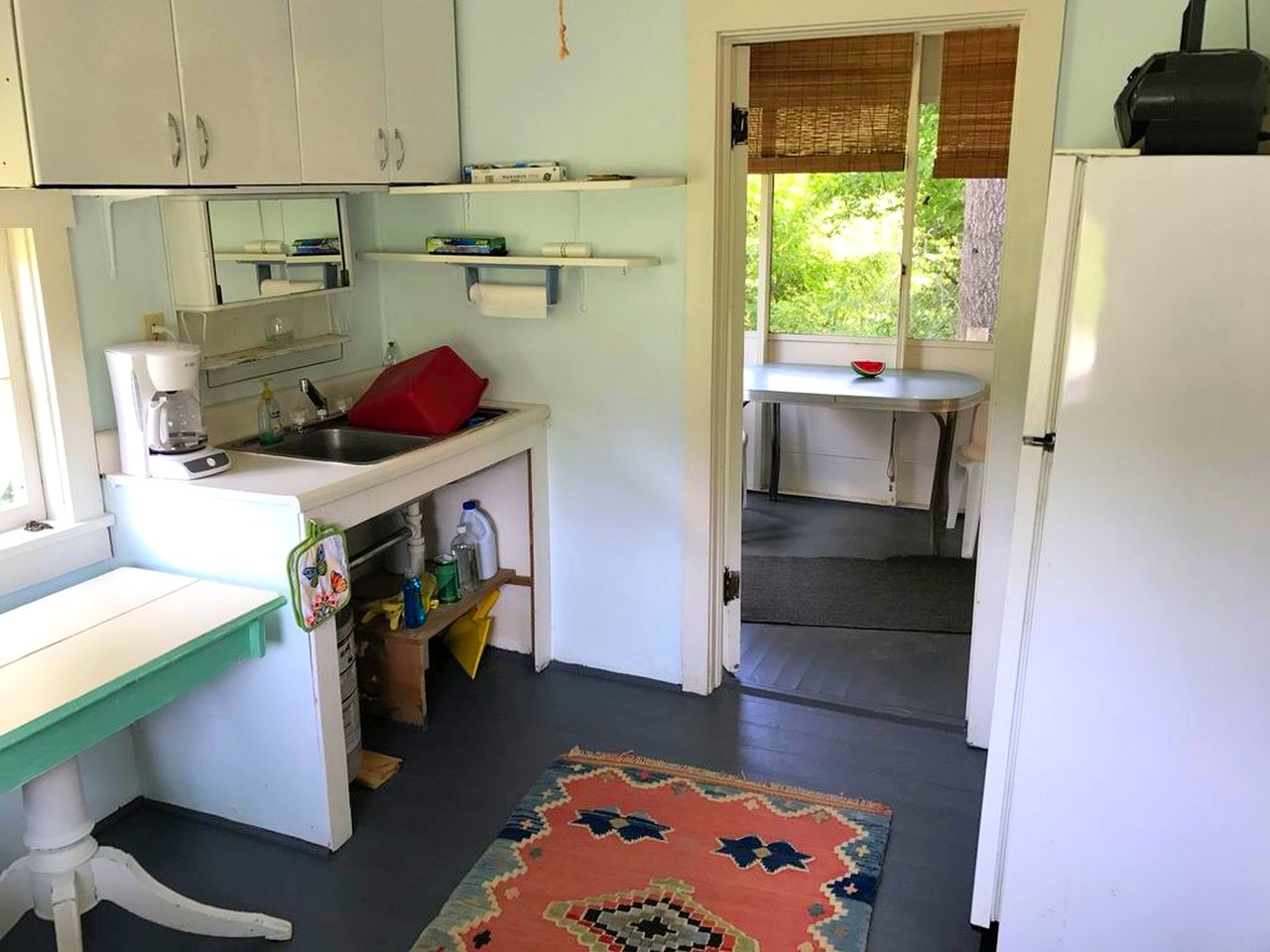 Secluded Riverside Cabin for a Peaceful Getaway near Mark Twain Forest, Missouri