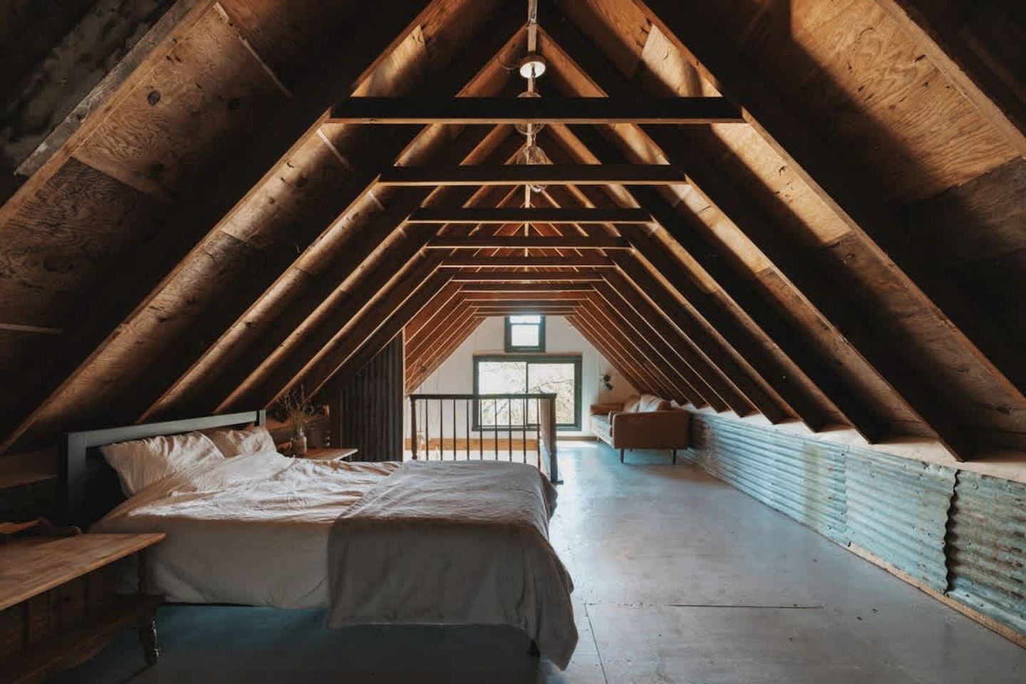 Secluded and Rustic Three Bedroom Cabin with Wood Burning Stove, Perfect for a Glamping Retreat in the Sequoias