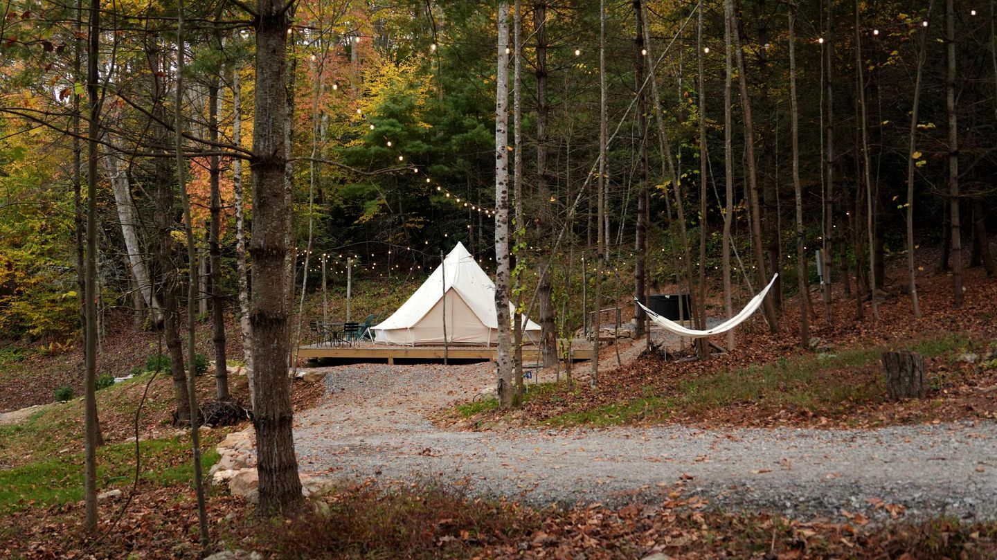 Secluded Rustic Chic Glamping Escape with Canvas Bell Tent and Tree Canopy in Waynesville, North Carolina
