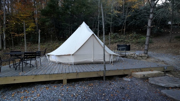 Bell Tents (United States of America, Waynesville, North Carolina)