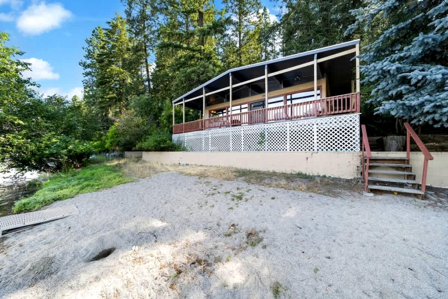 Secluded, Rustic Lakefront Home, Nestled on the Peaceful Shores of Lake Coeur d’Alene, Idaho