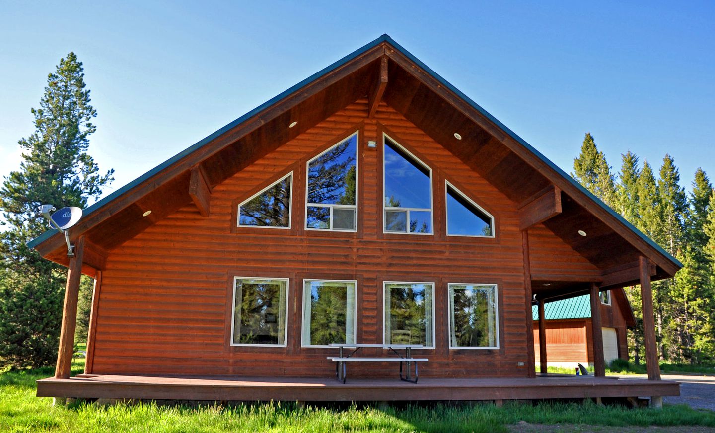 Secluded Rustic Cabin Rental near Yellowstone in Island Park, Idaho