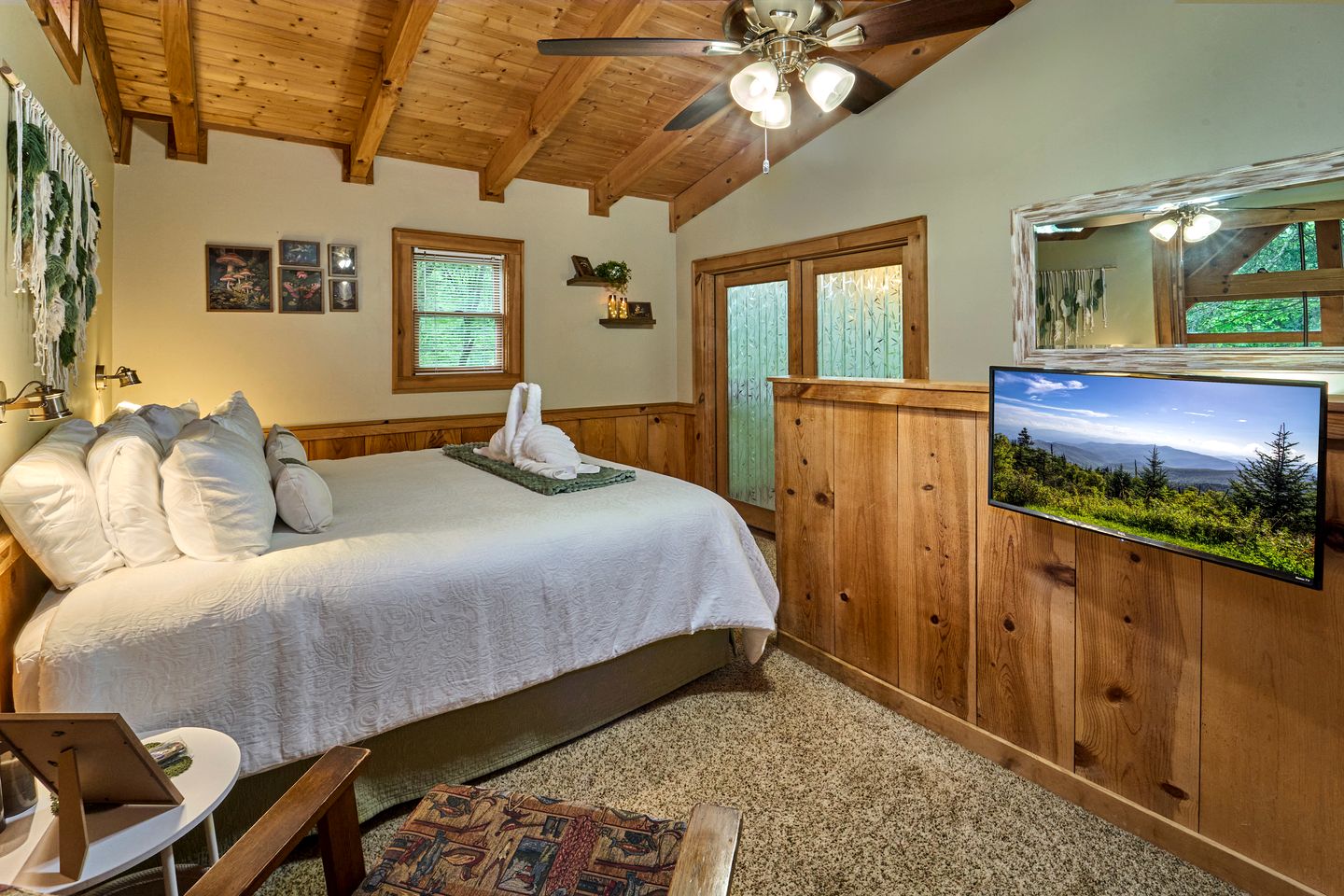 Secluded Smoky Mountain Cabin with Fireplace near Gatlinburg, Tennessee