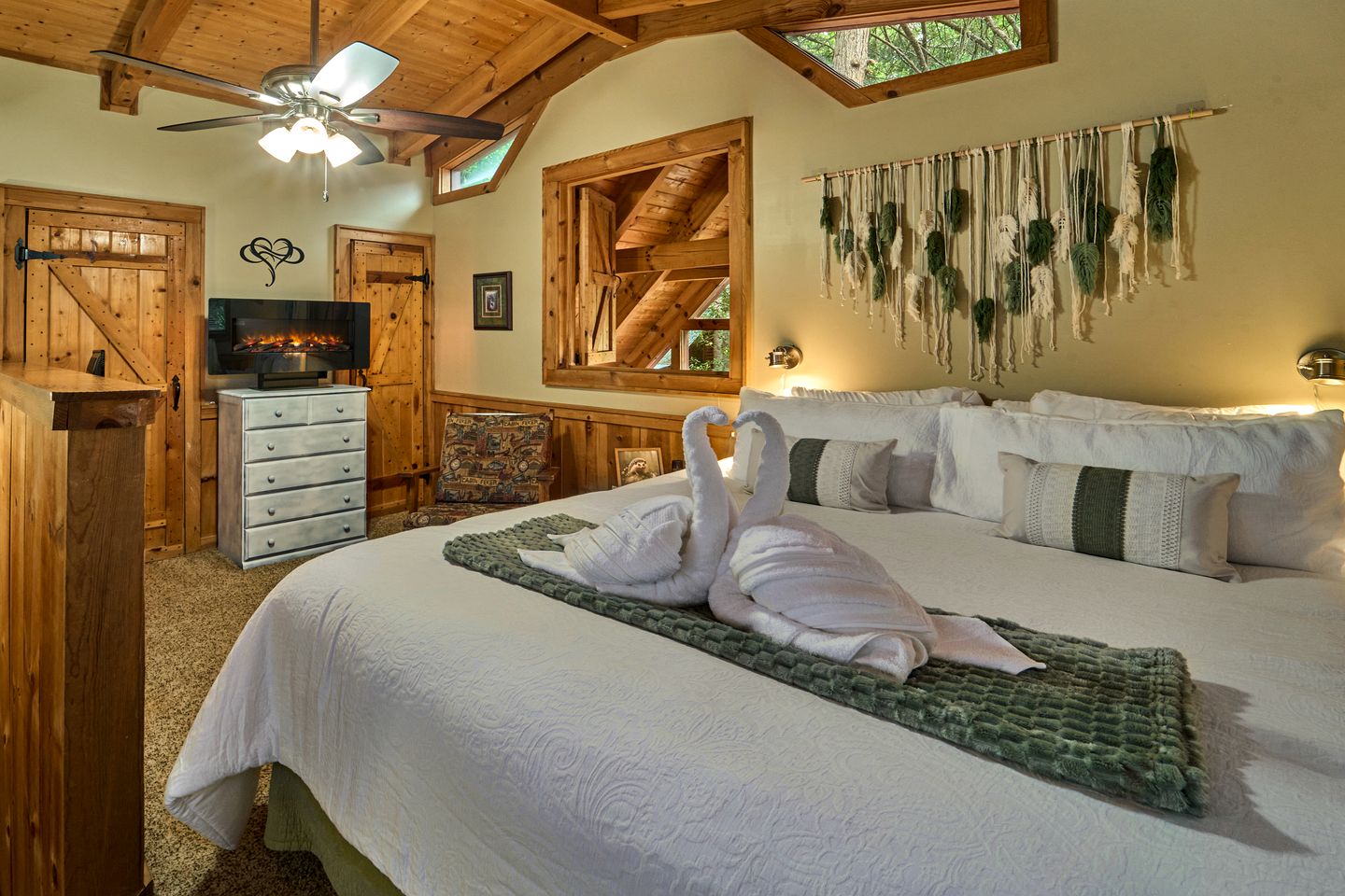 Secluded Smoky Mountain Cabin with Fireplace near Gatlinburg, Tennessee