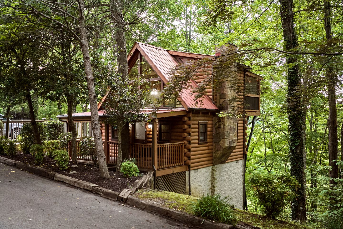 Secluded Smoky Mountain Cabin with Fireplace near Gatlinburg, Tennessee