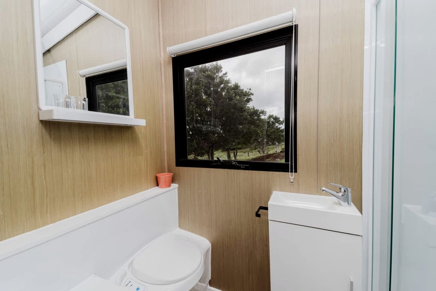 Secluded Tiny House on Macadamia Plantation Near Byron Bay, Cumbalum NSW