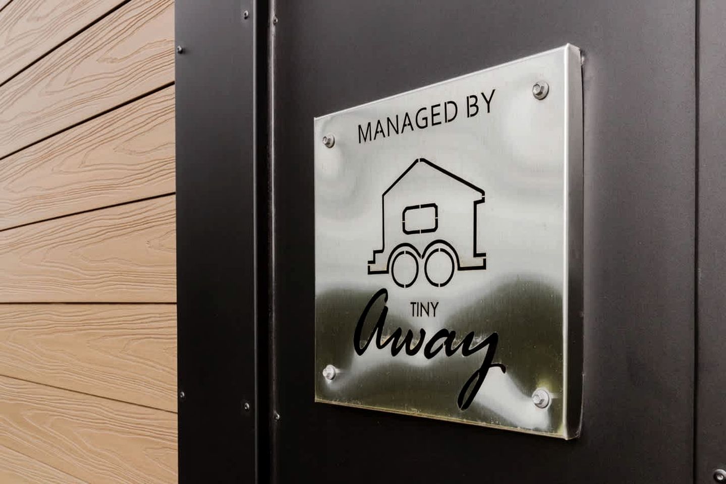 Secluded Tiny House on Macadamia Plantation Near Byron Bay, Cumbalum NSW