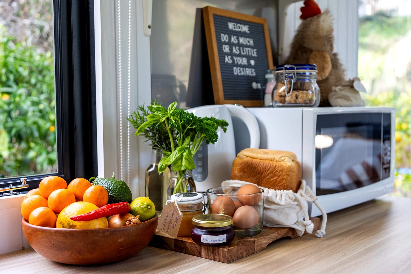 Secluded Tiny House with Outdoor Bathtub in Auckland, New Zealand